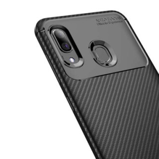 ETUI CARBON NA TELEFON APPLE IPHONE 11 CZARNY