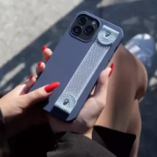 Matowe Etui z Paskiem do Telefonu MOTOROLA MOTO G42 GRANATOWY BLINK 255