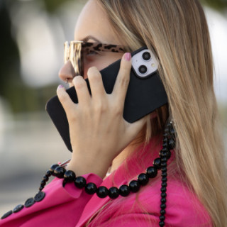 MATOWE ETUI DO OPPO A6 Z CZARNYM ŁAŃCUSZKIEM KORALE BLINK 100 CZARNY