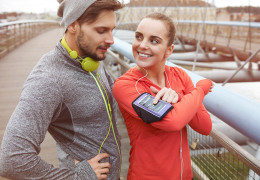 Gdzie najlepiej trzymać telefon podczas biegania?