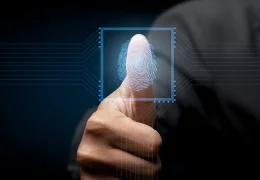 BIOMETRIA – JAK NASZE TWARZE I ODCISKI PALCÓW CHRONIĄ NASZE TELEFONY?